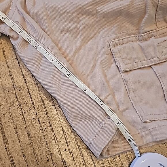 Tan cargo Shorts size 7 100 percent cotton - Picture 7 of 11